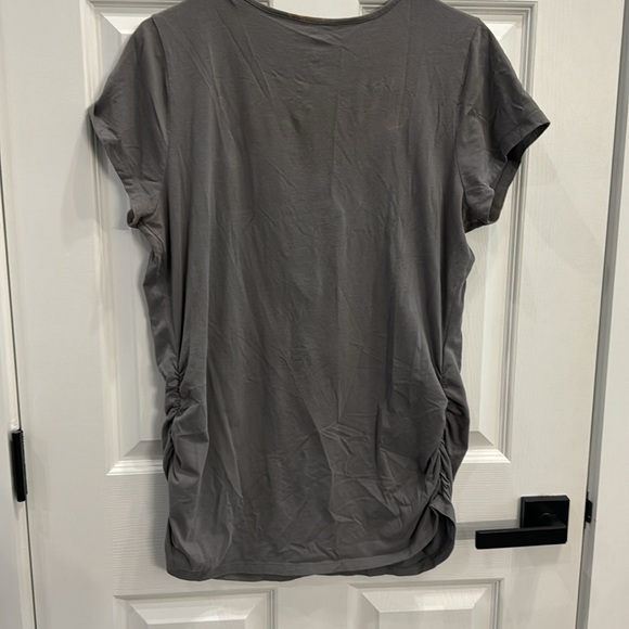 🩶 3/$15 🩶 Gray Maternity Shirt - Picture 4 of 5